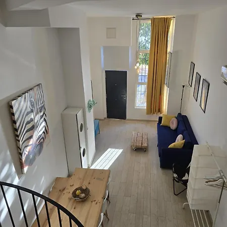 Apartman Vintage Duplex With Jacuzzi Málaga