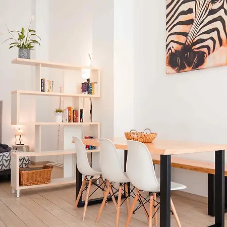 Claveles By Lets Apartment *