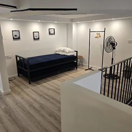 Apartment Vintage Duplex With Jacuzzi