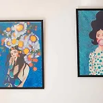 Vintage Duplex With Jacuzzi *