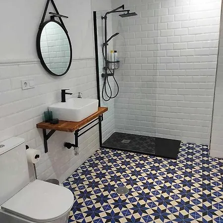 Vintage Duplex With Jacuzzi Apartment *